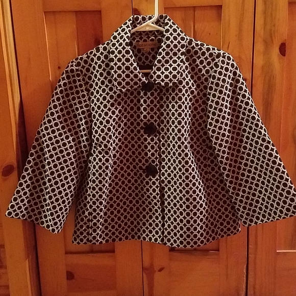 Notations Jackets & Blazers - Black and cream patterned blazer, notations, med.